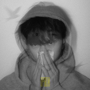 学女脱小内内喷水自慰
