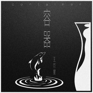 学女脱小内内喷水自慰
